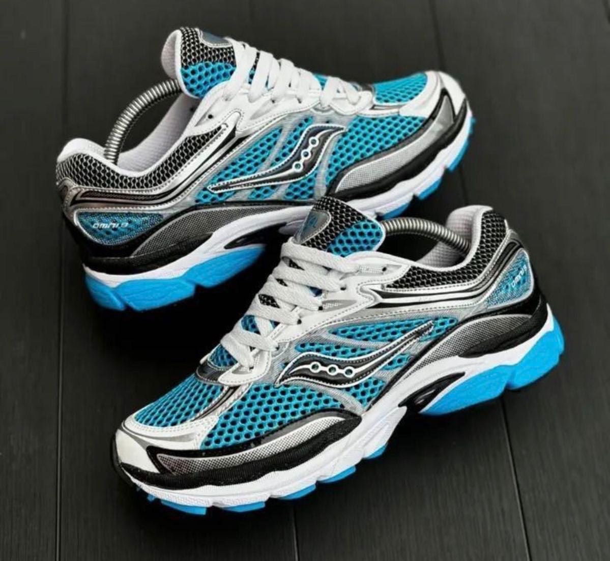 Saucony