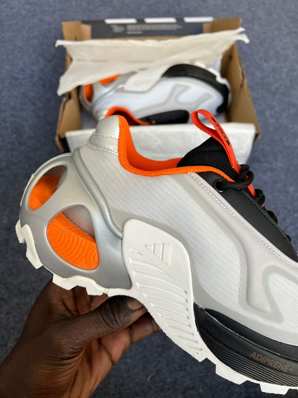 Adidas wonder runner