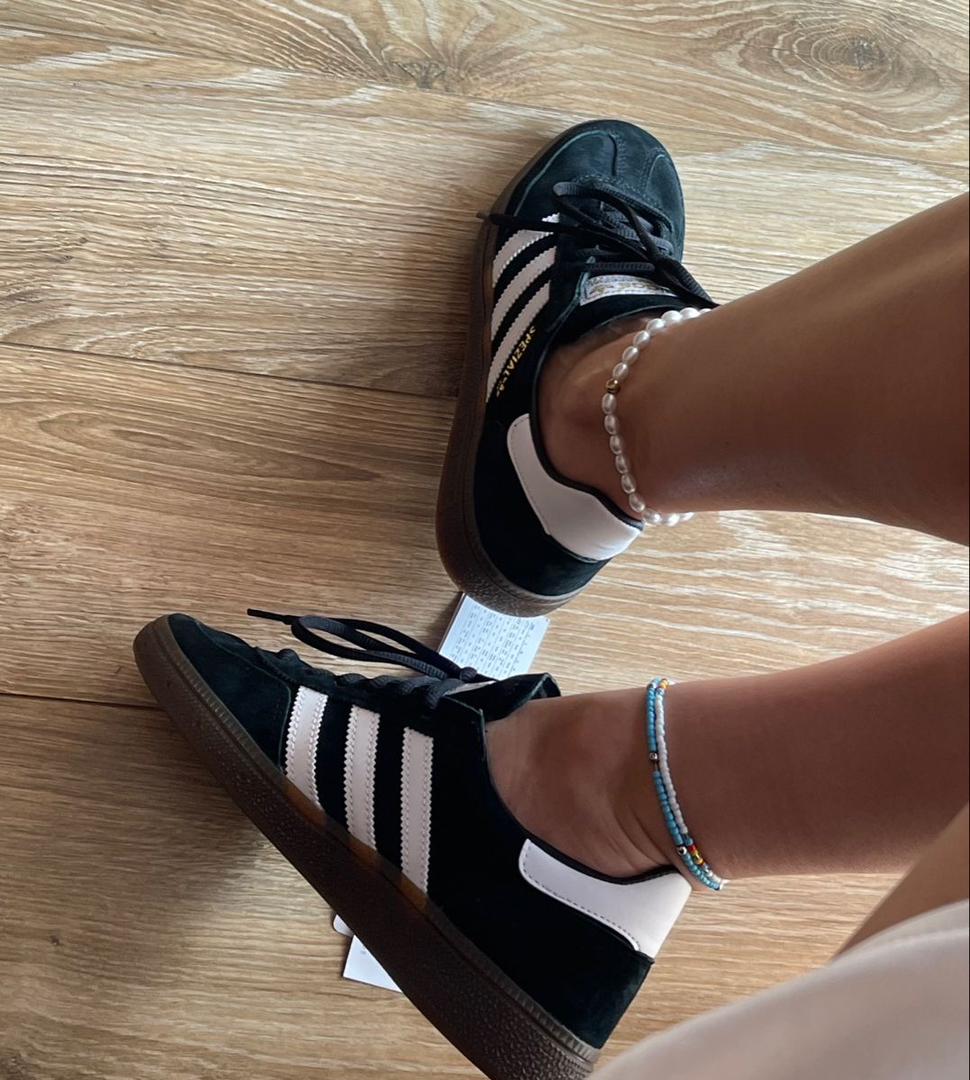 Adidas spézial