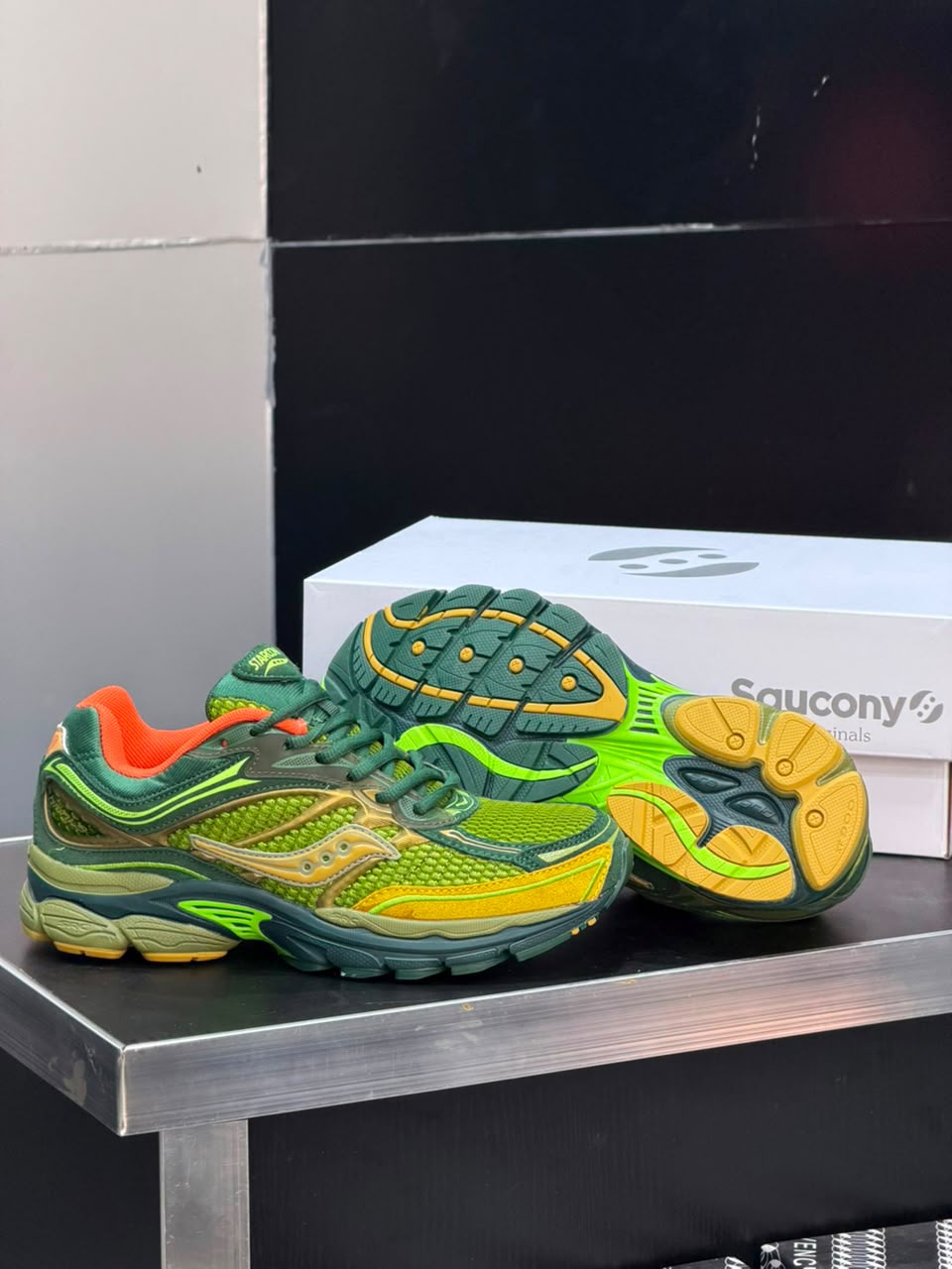 Saucony