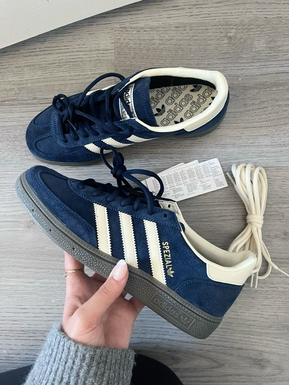 Adidas spézial