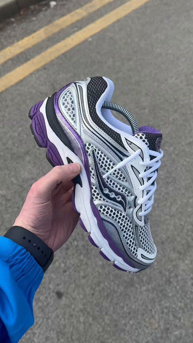 Saucony
