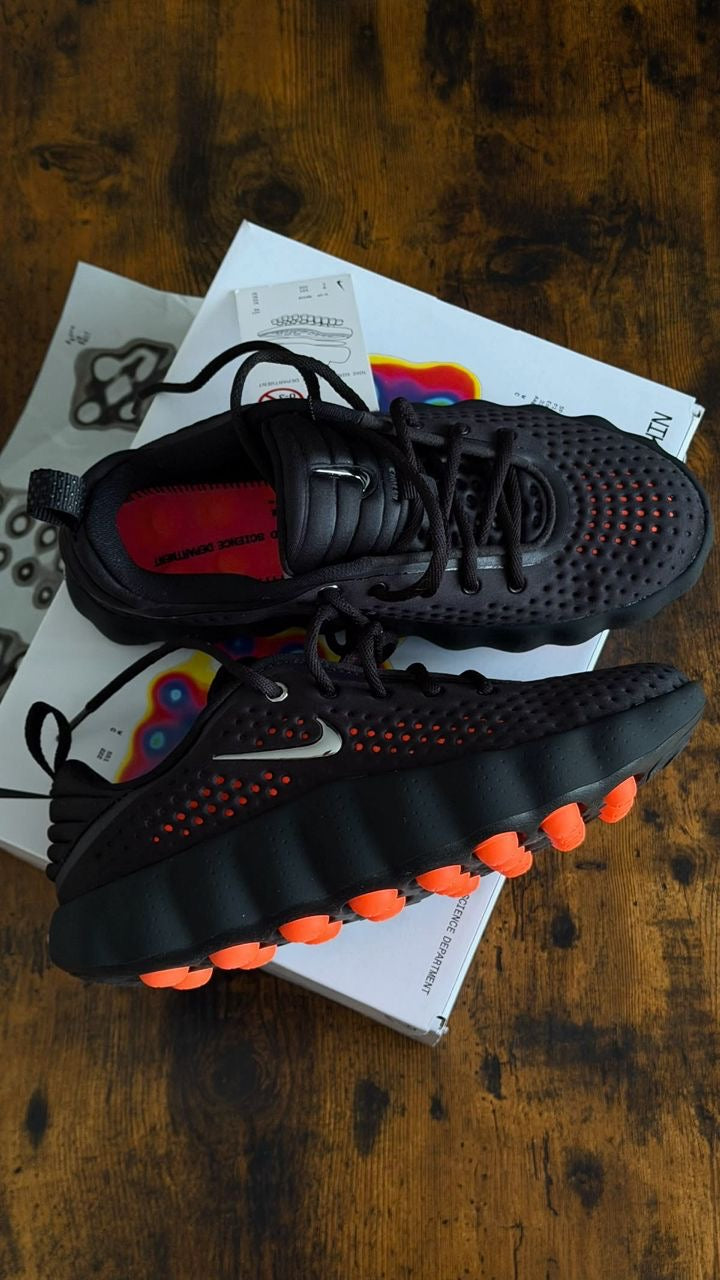 Nike mind 002