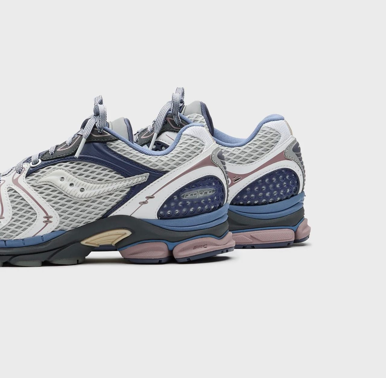 Saucony