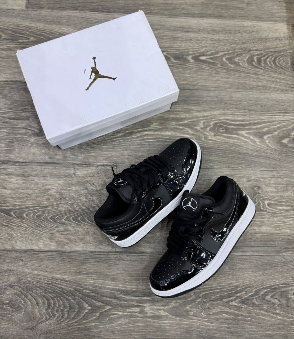 Jordan one low