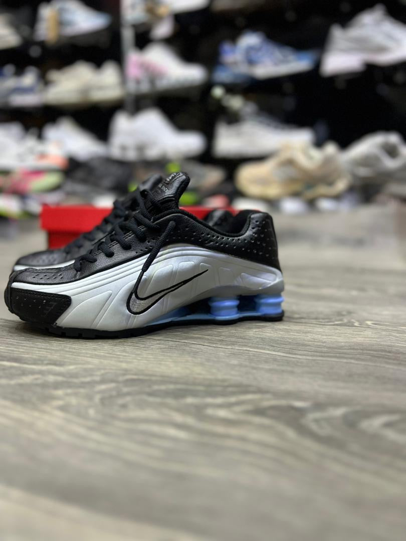 Nike shox r4