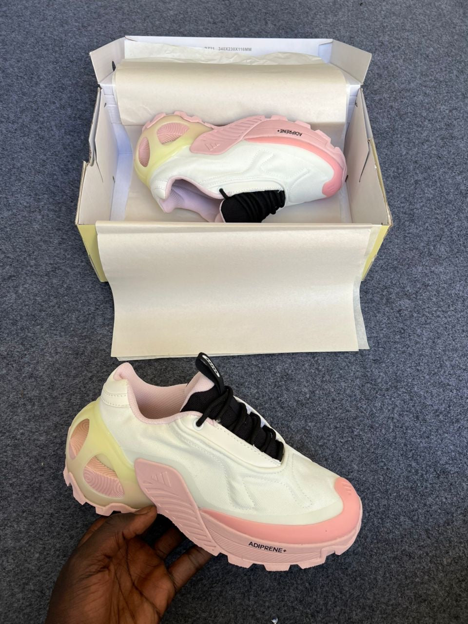 Adidas runner wonder
