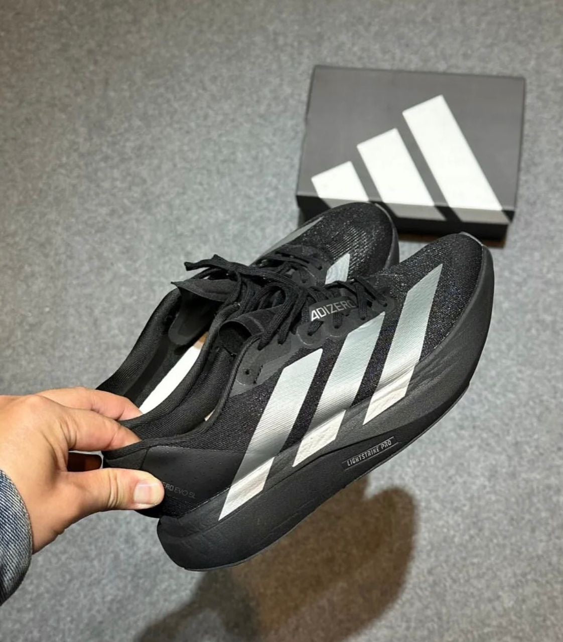 ADIZERO EVO SL