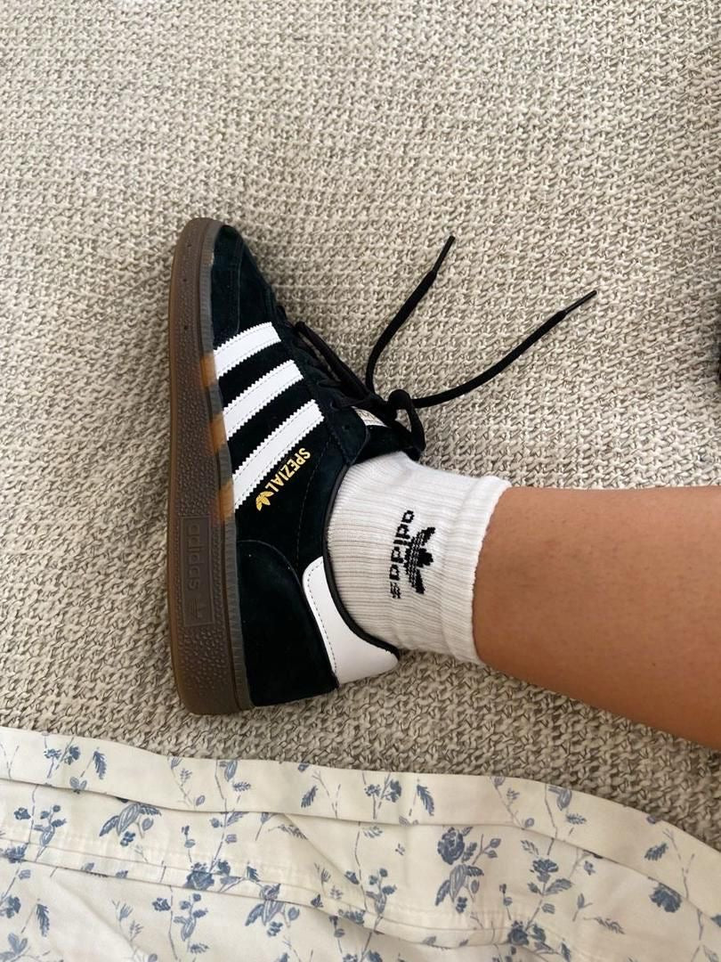 Adidas spézial