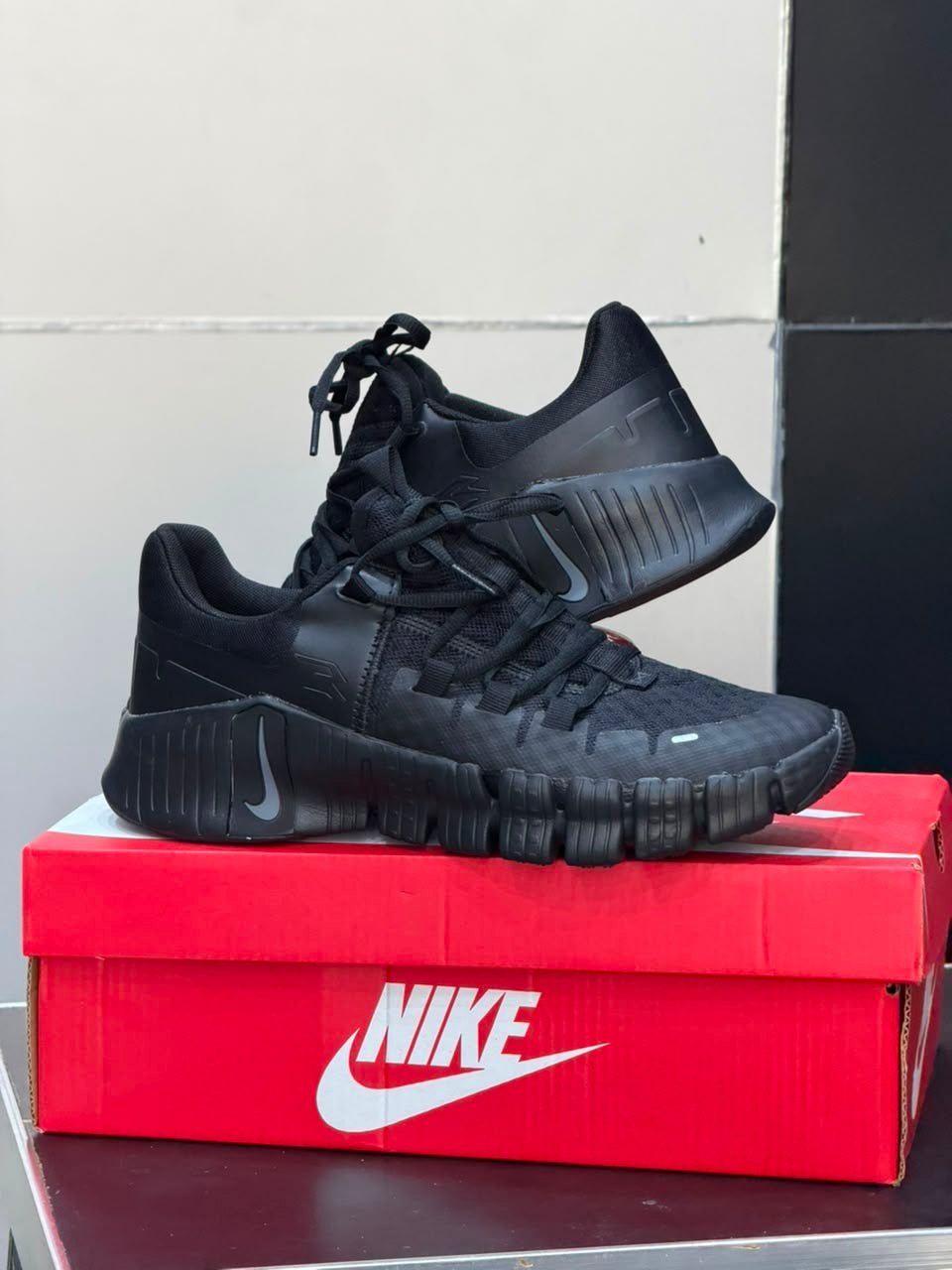 Nike frère 6