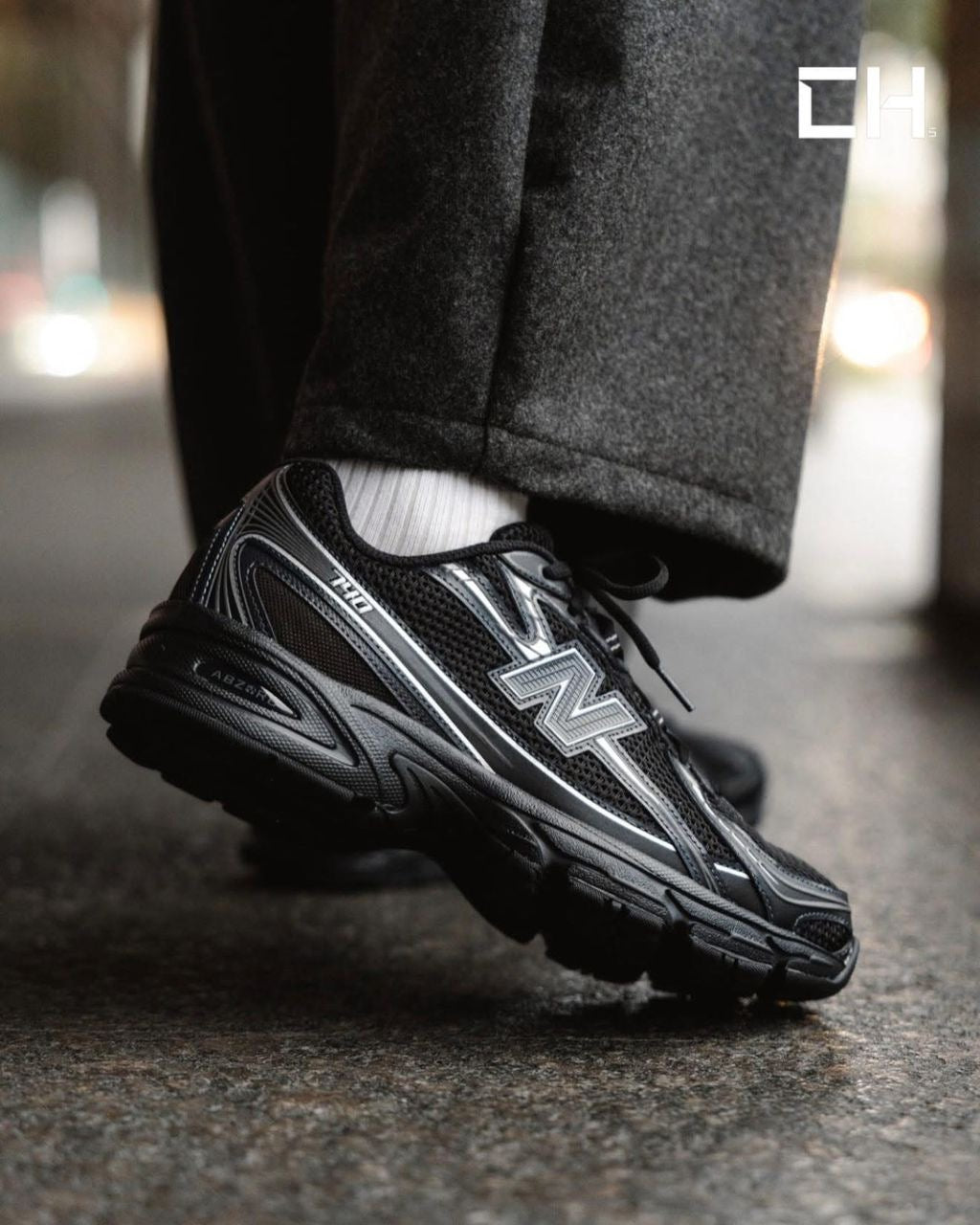 New balance 740