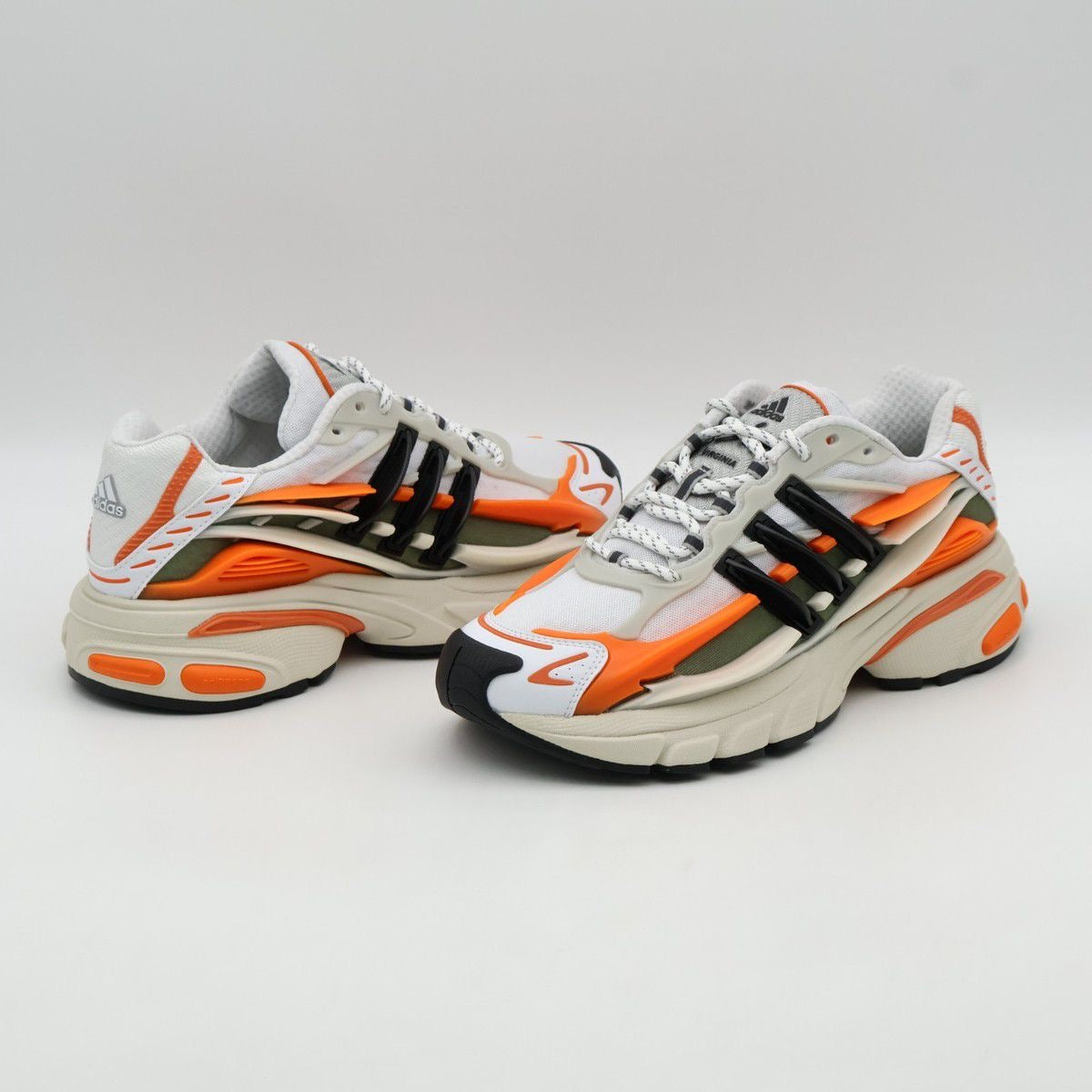 Adidas jellyflish Pharel wiliams