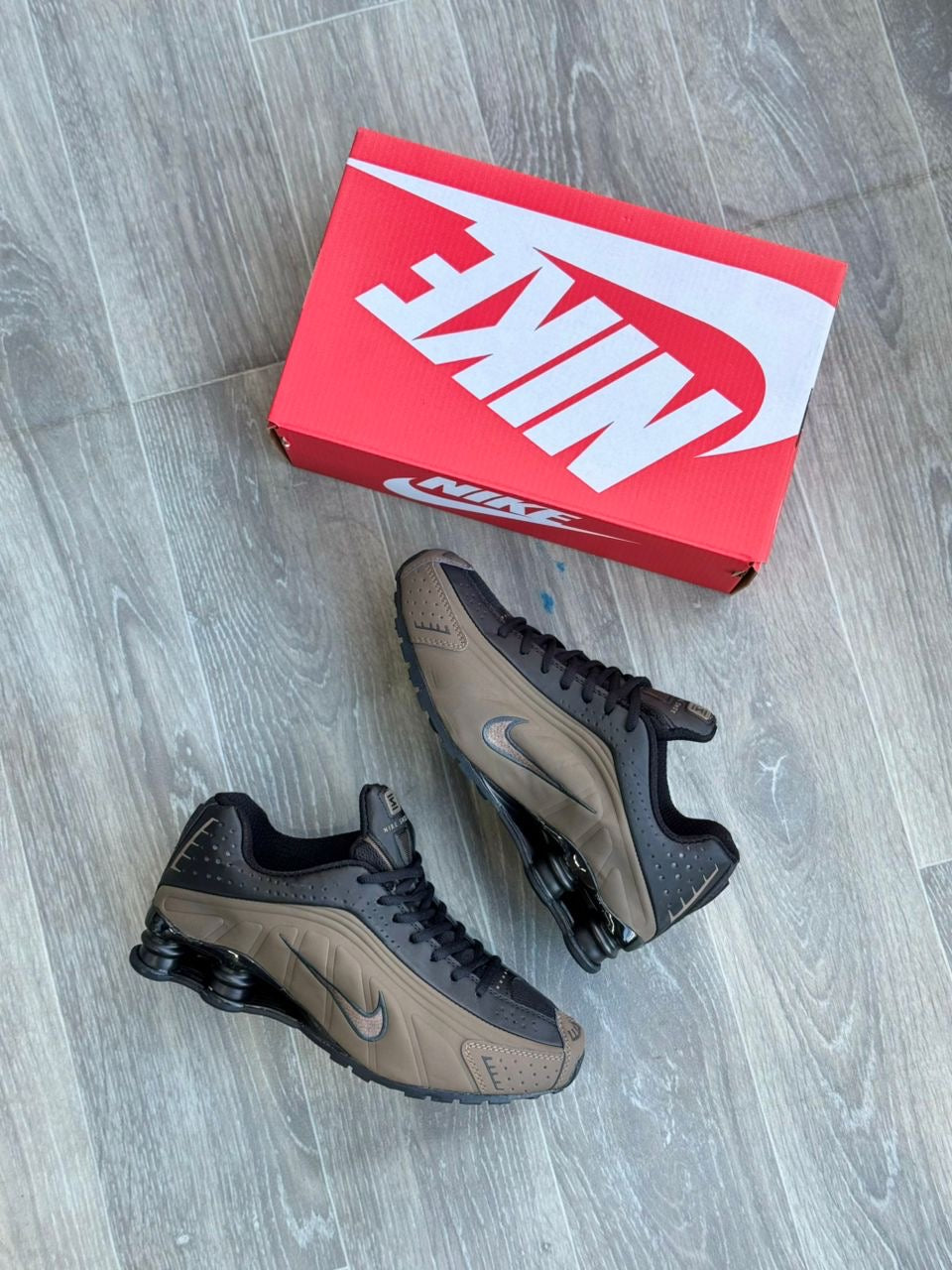 Nike shox r4