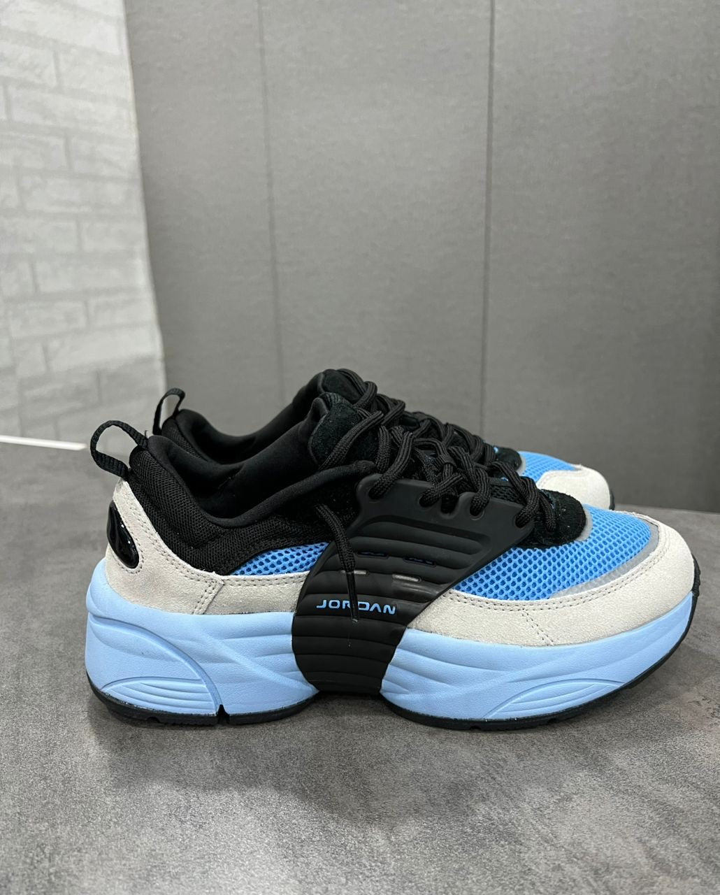 Jordan trunner