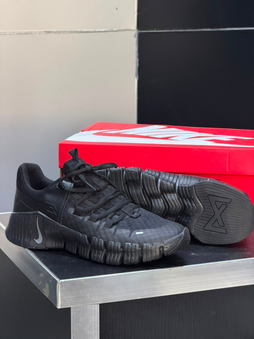 Nike frère 6