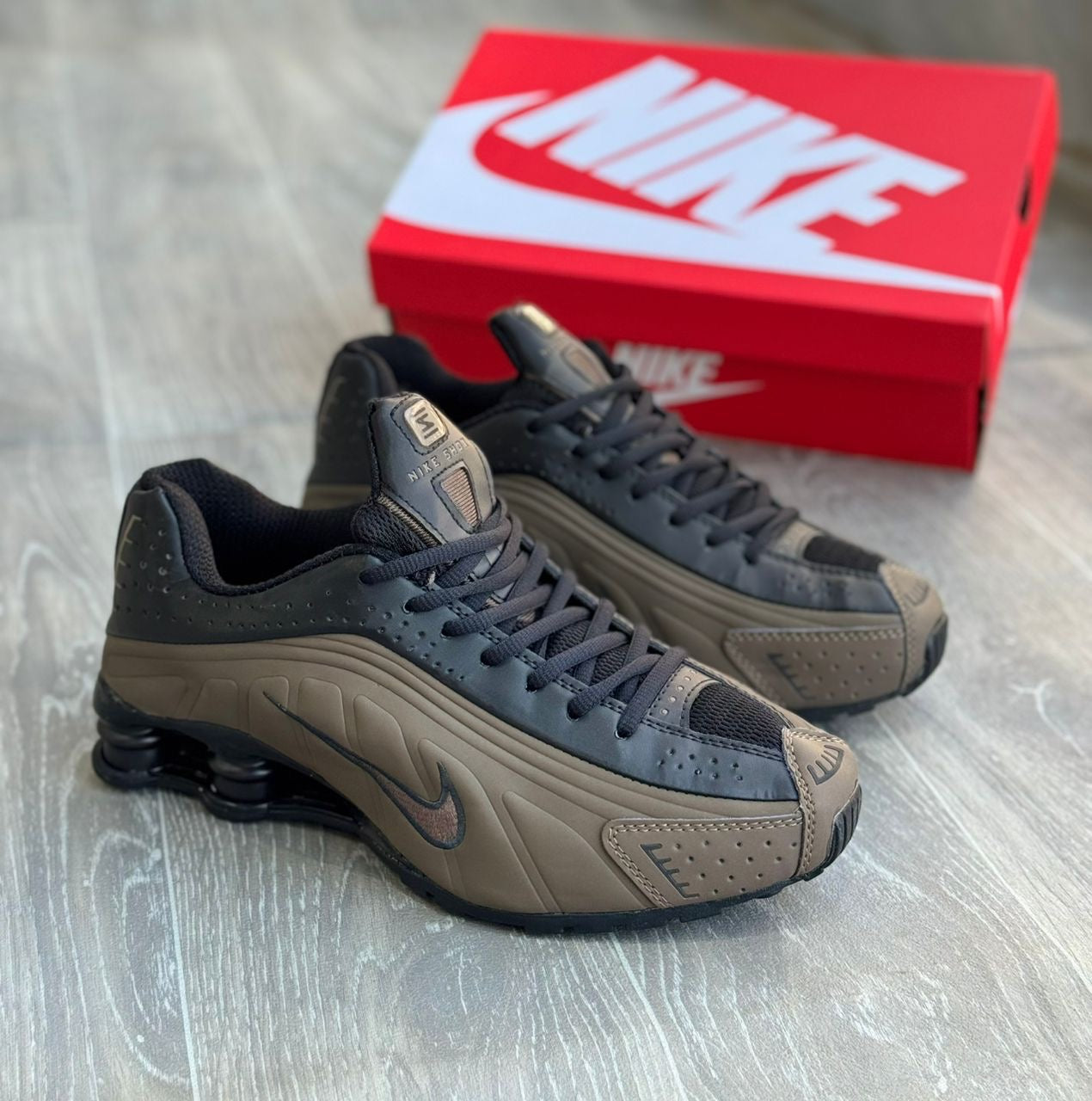 Nike shox r4