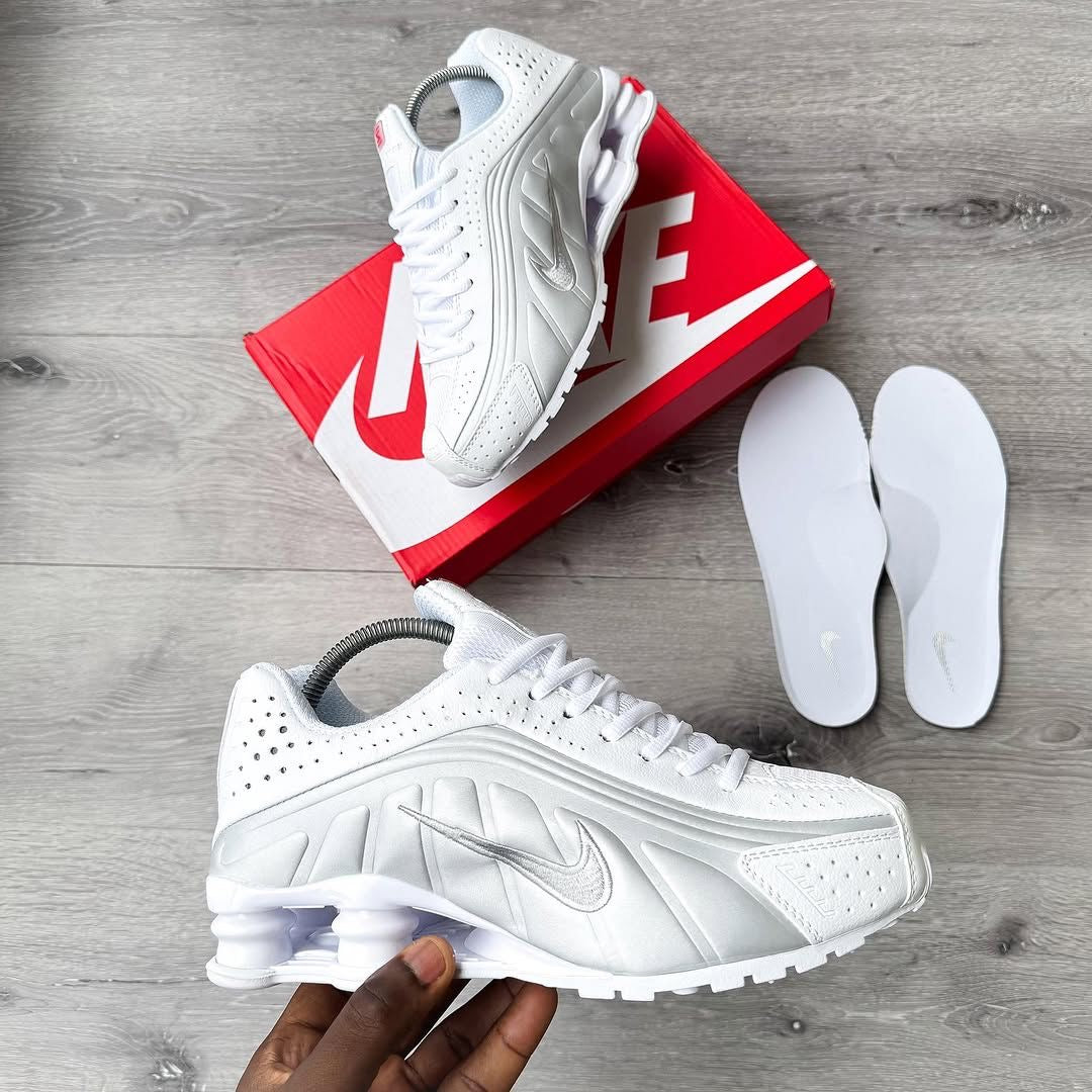 Nike shox r4