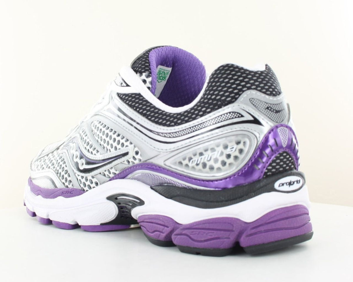 Saucony