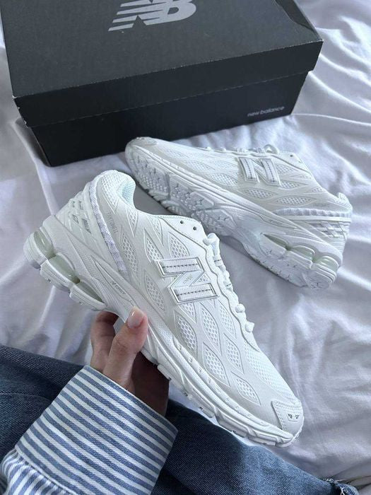 new balance 1906r fantomfit white