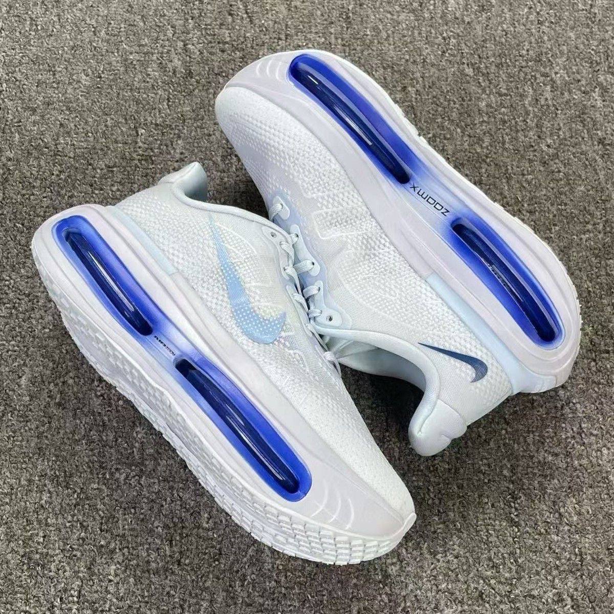 Nike VOMERO  preminium