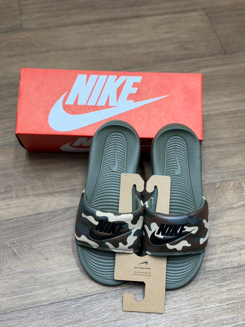 Sandales Nike originale