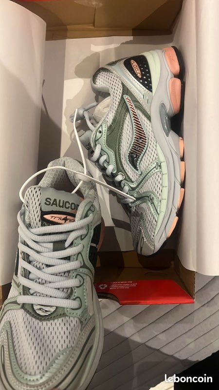 Saucony