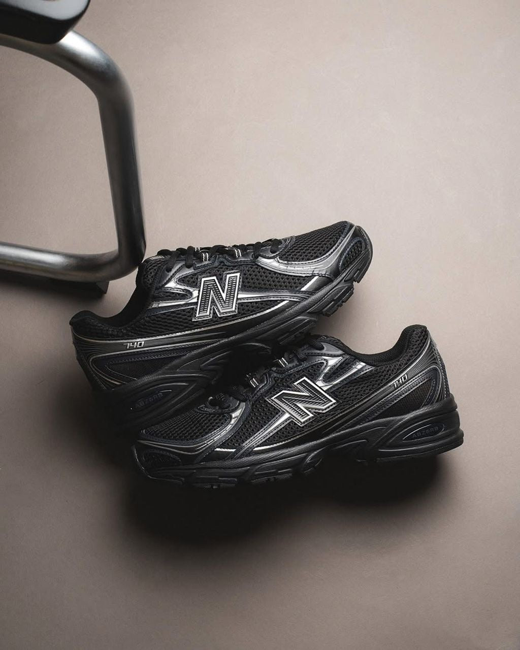 New balance 740