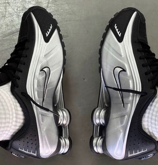 Nike shox r4
