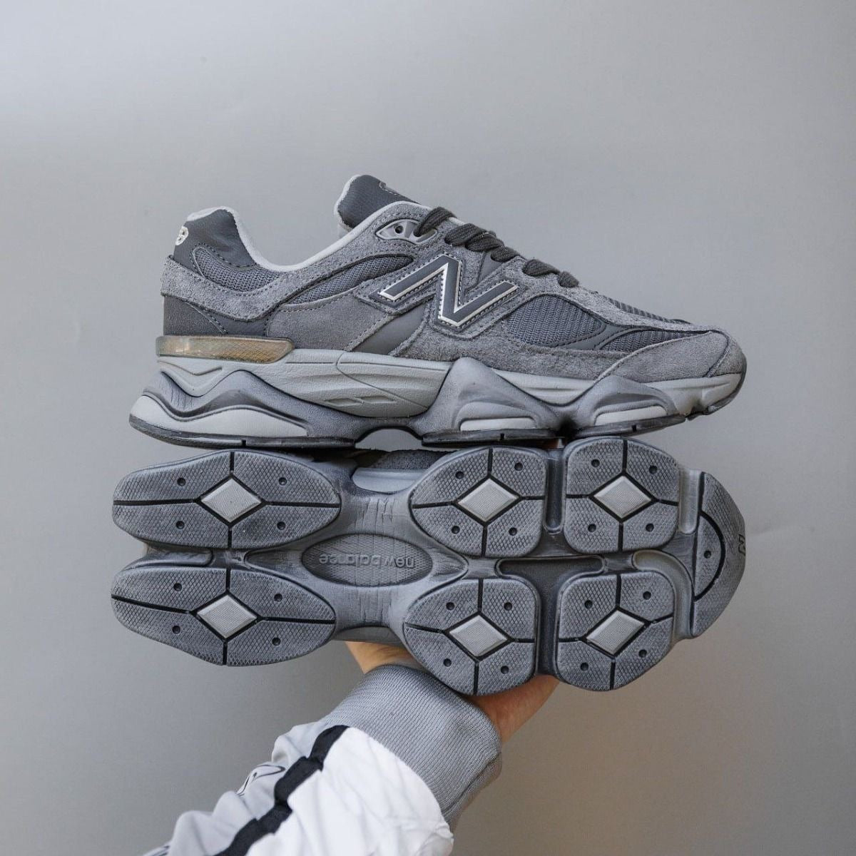 New balance 9060