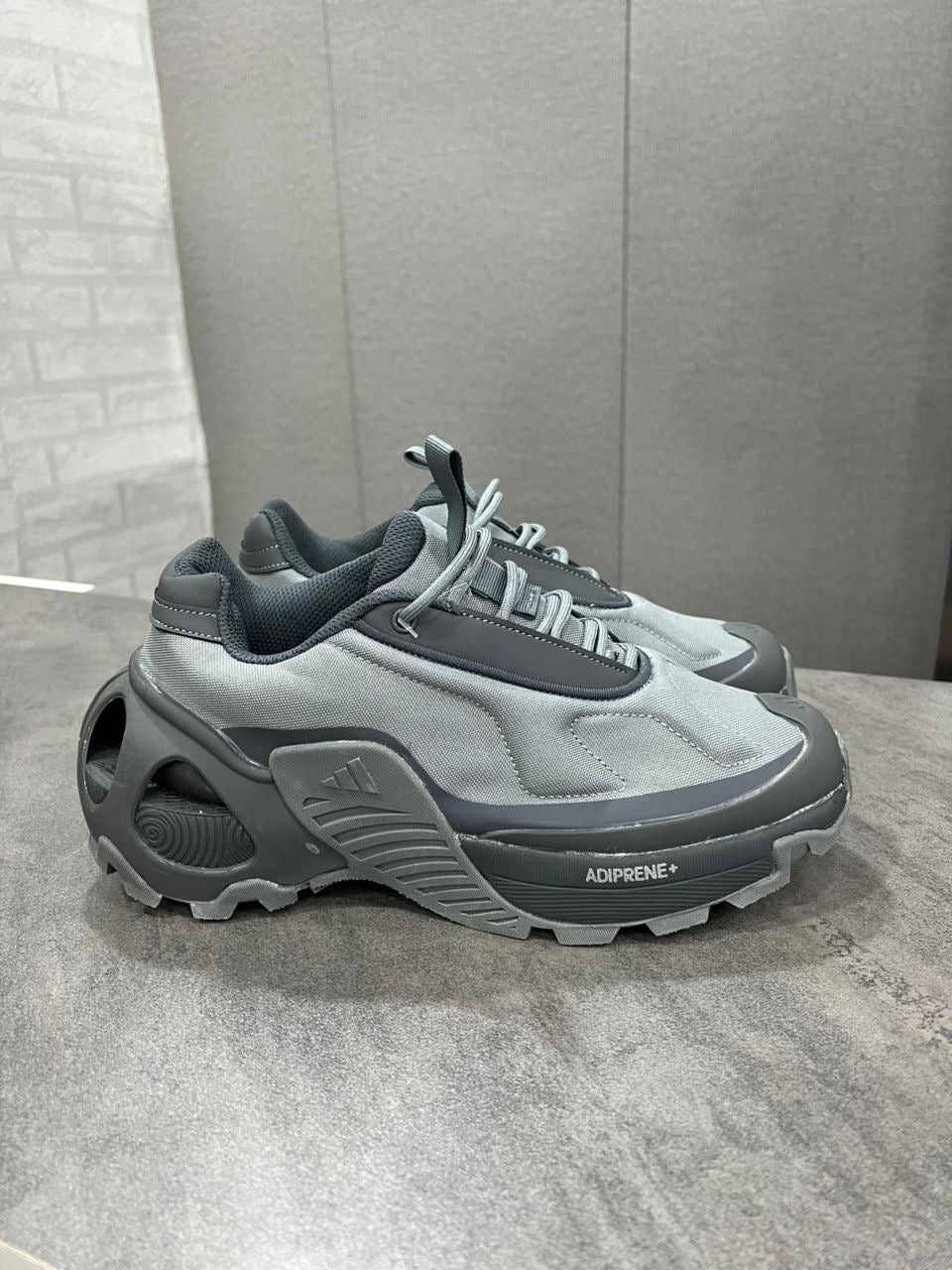 Adidas wonder runner