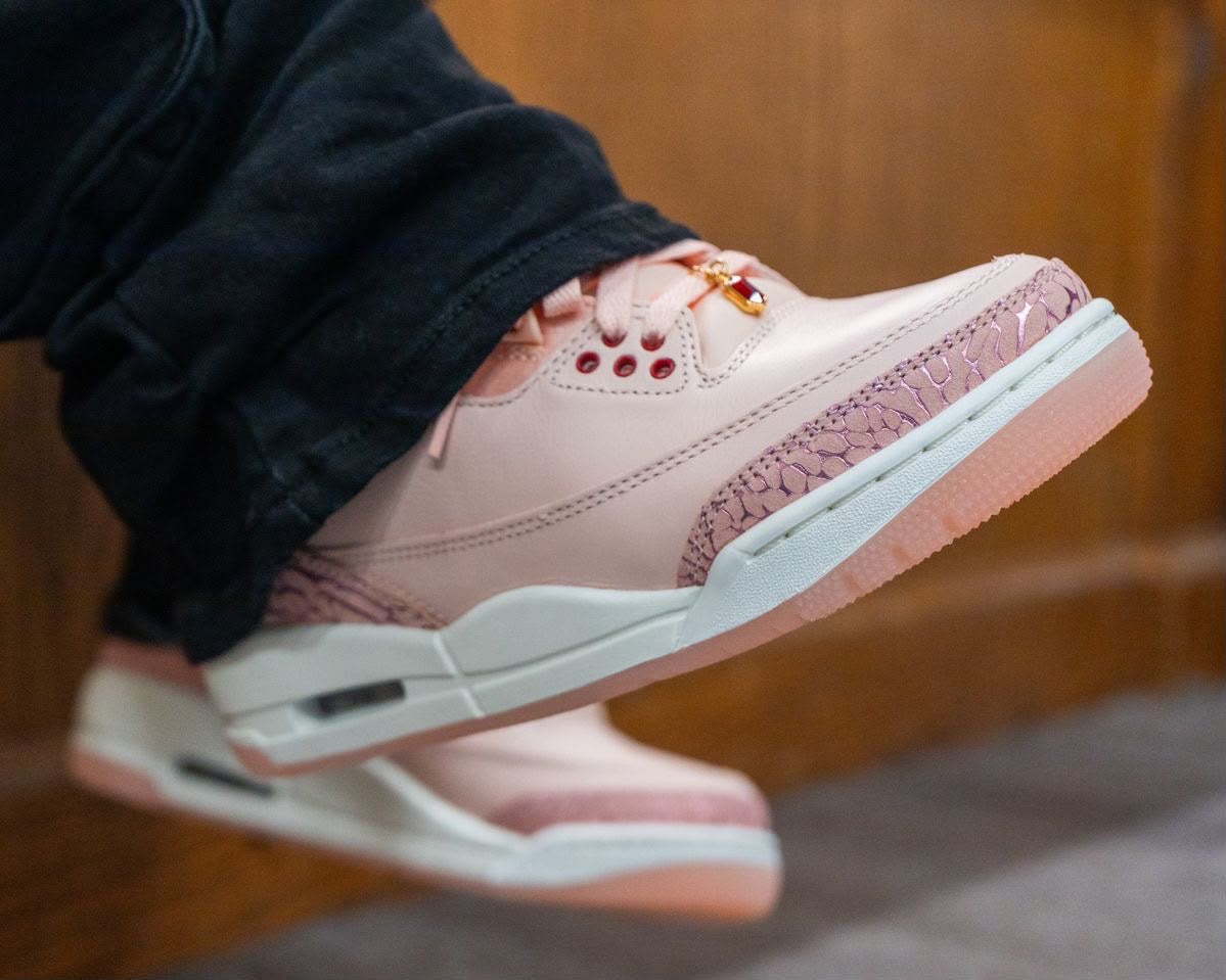 Jordan 3 saint Valentin