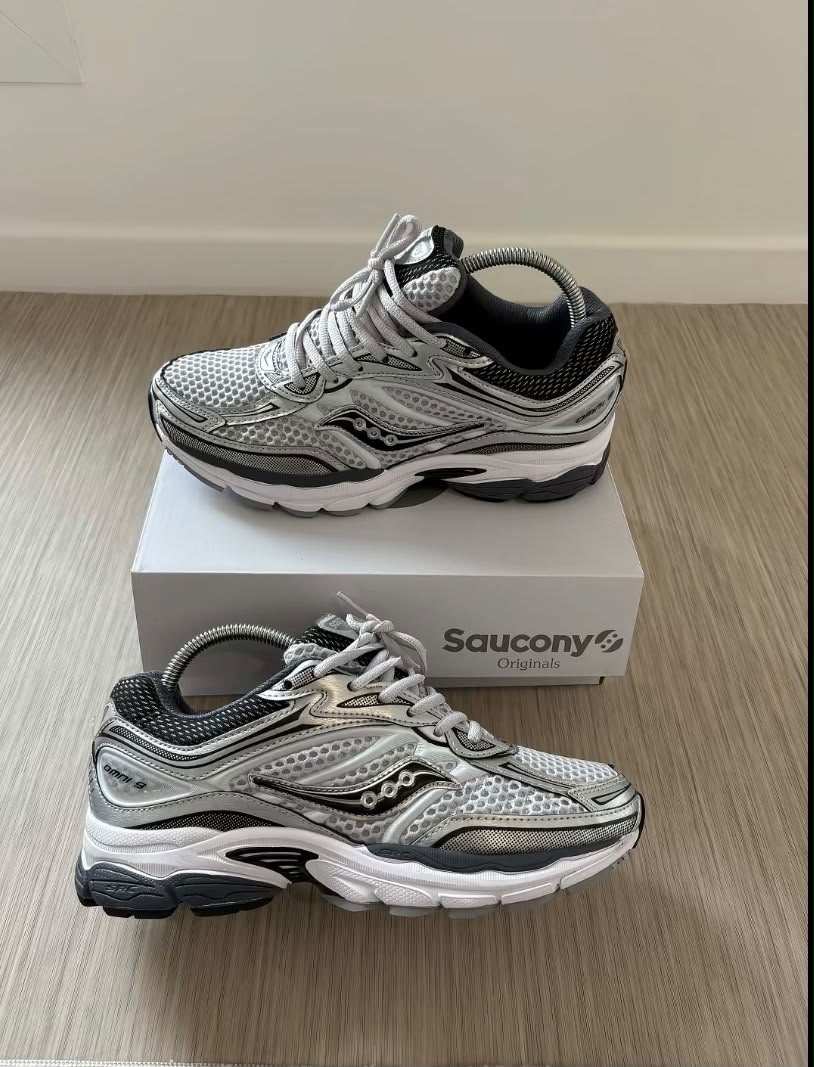 Saucony