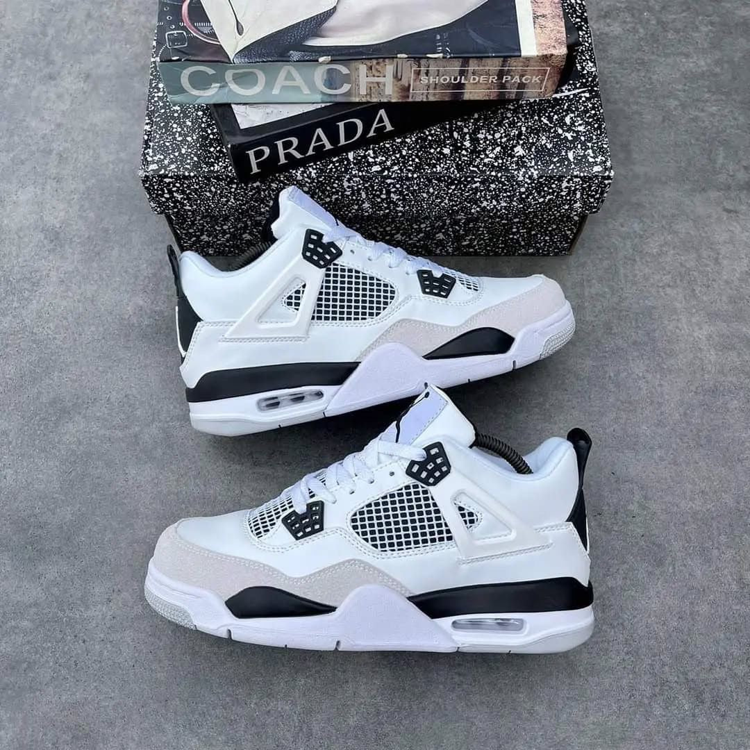Jordan 4 retro
