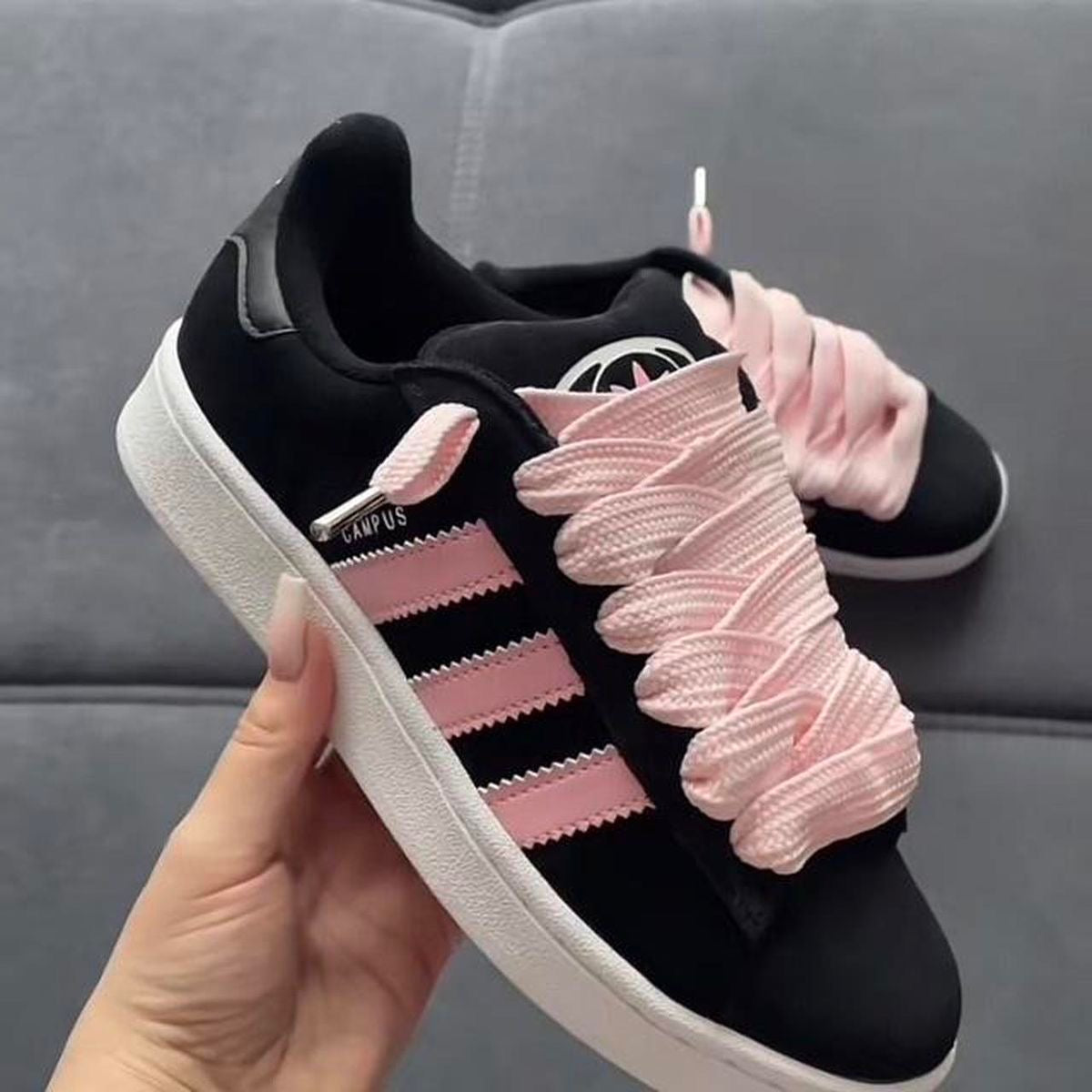 Adidas campus