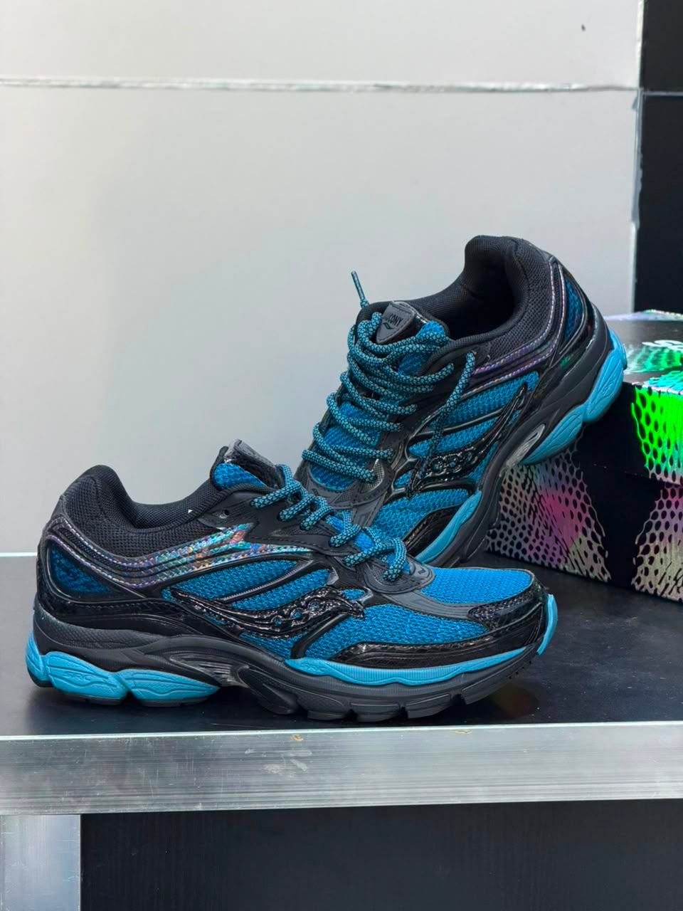 Saucony