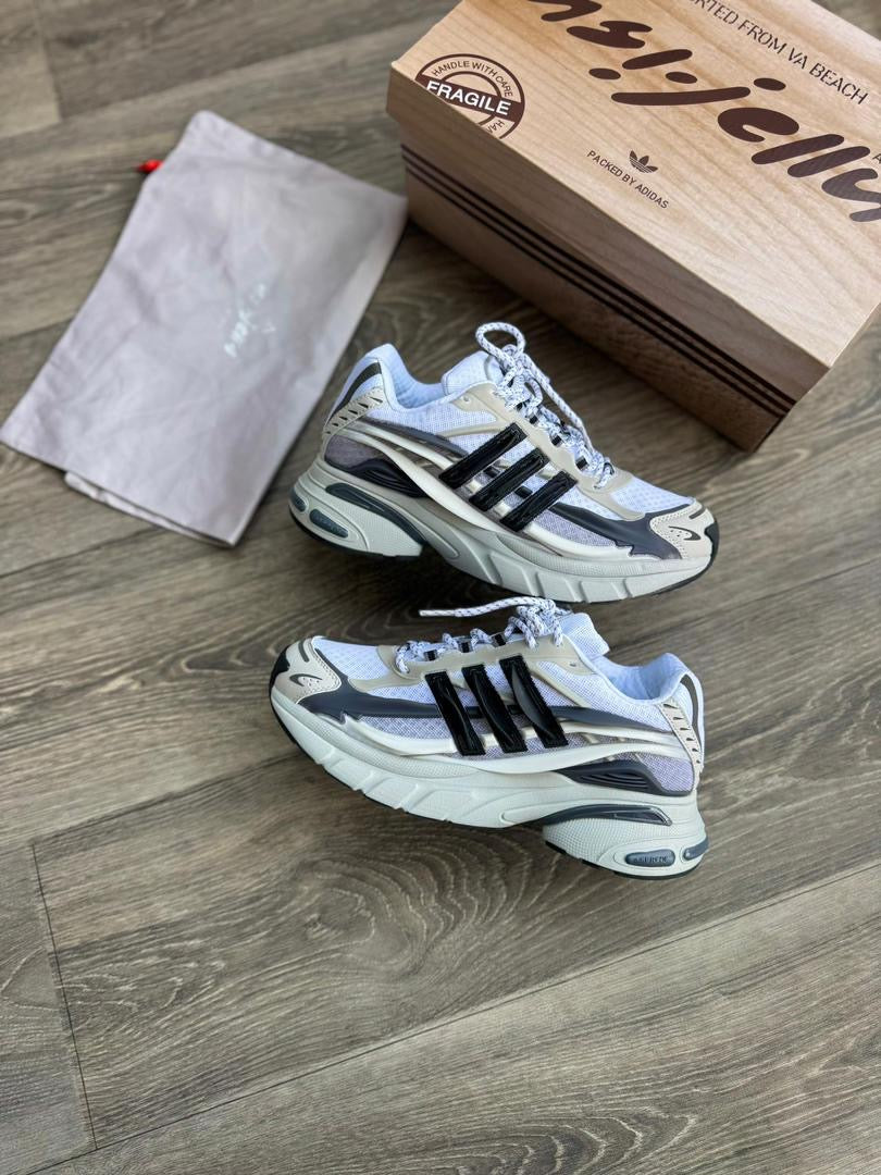 Adidas X pharell willams Jellyfish