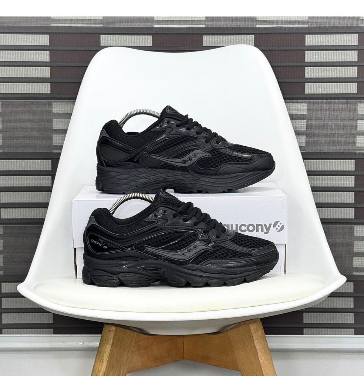 Saucony