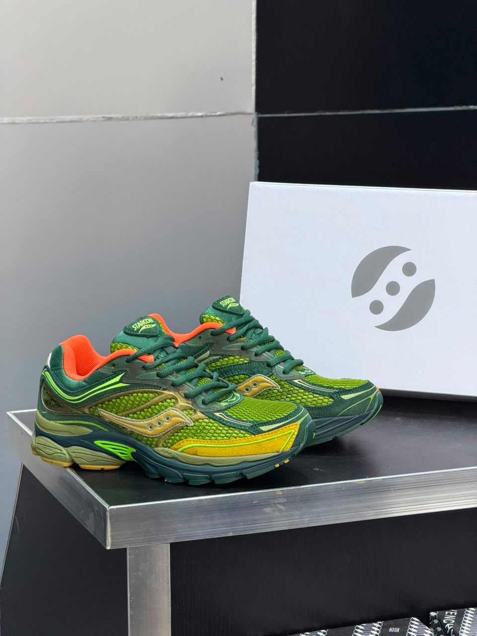 Saucony