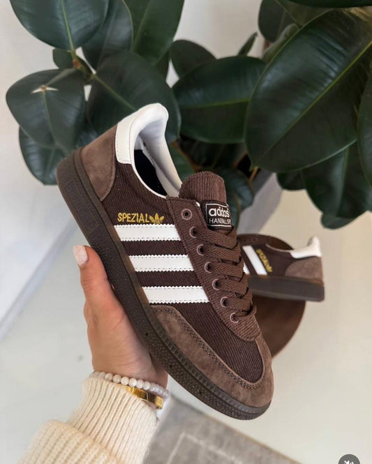 Adidas spézial