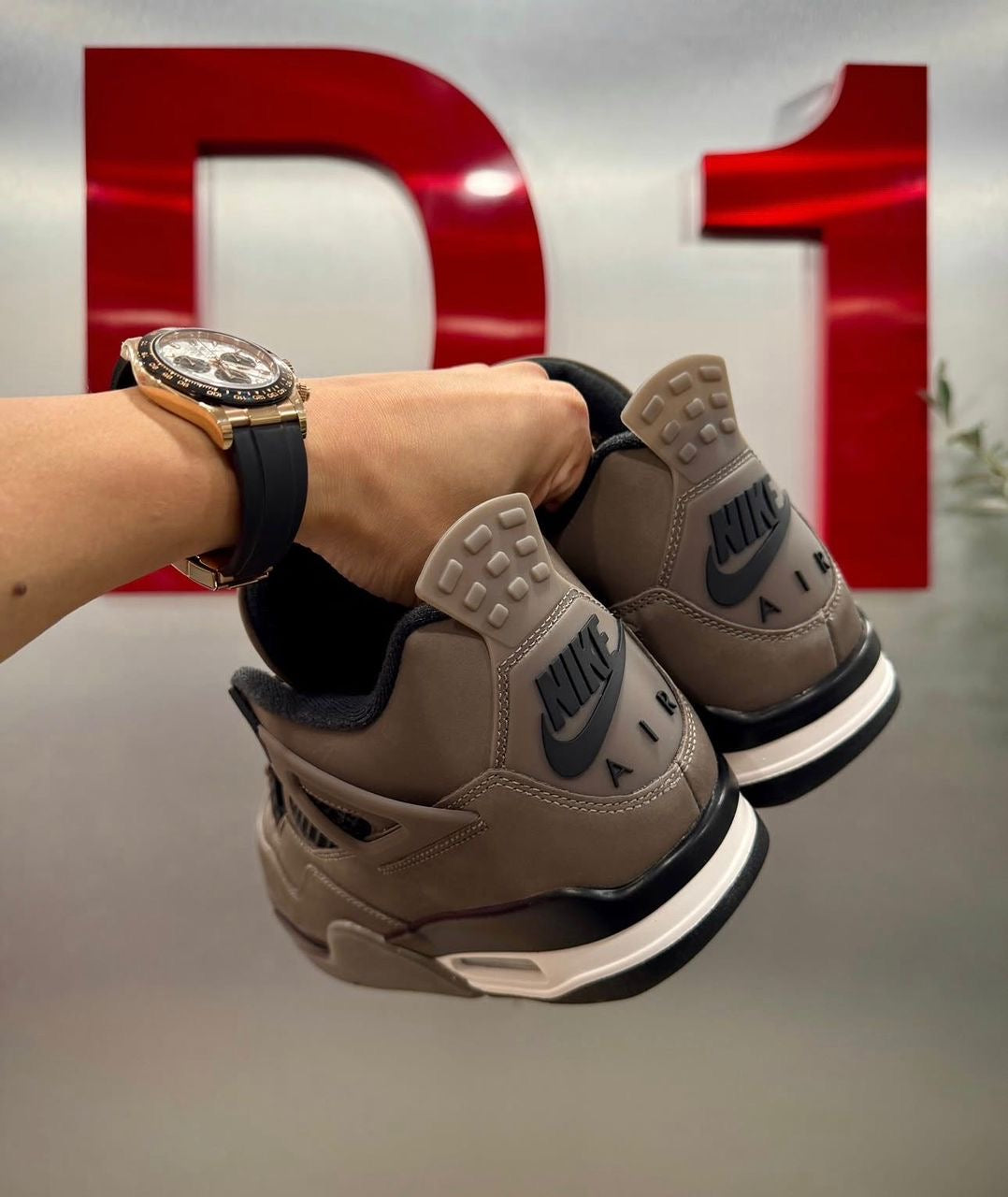 Jordan 4