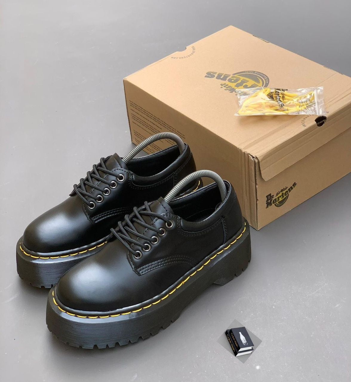 CET  Dr Martens 8053 Quad Black