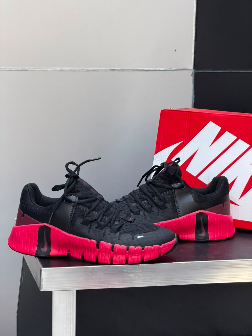 Nike frère 6