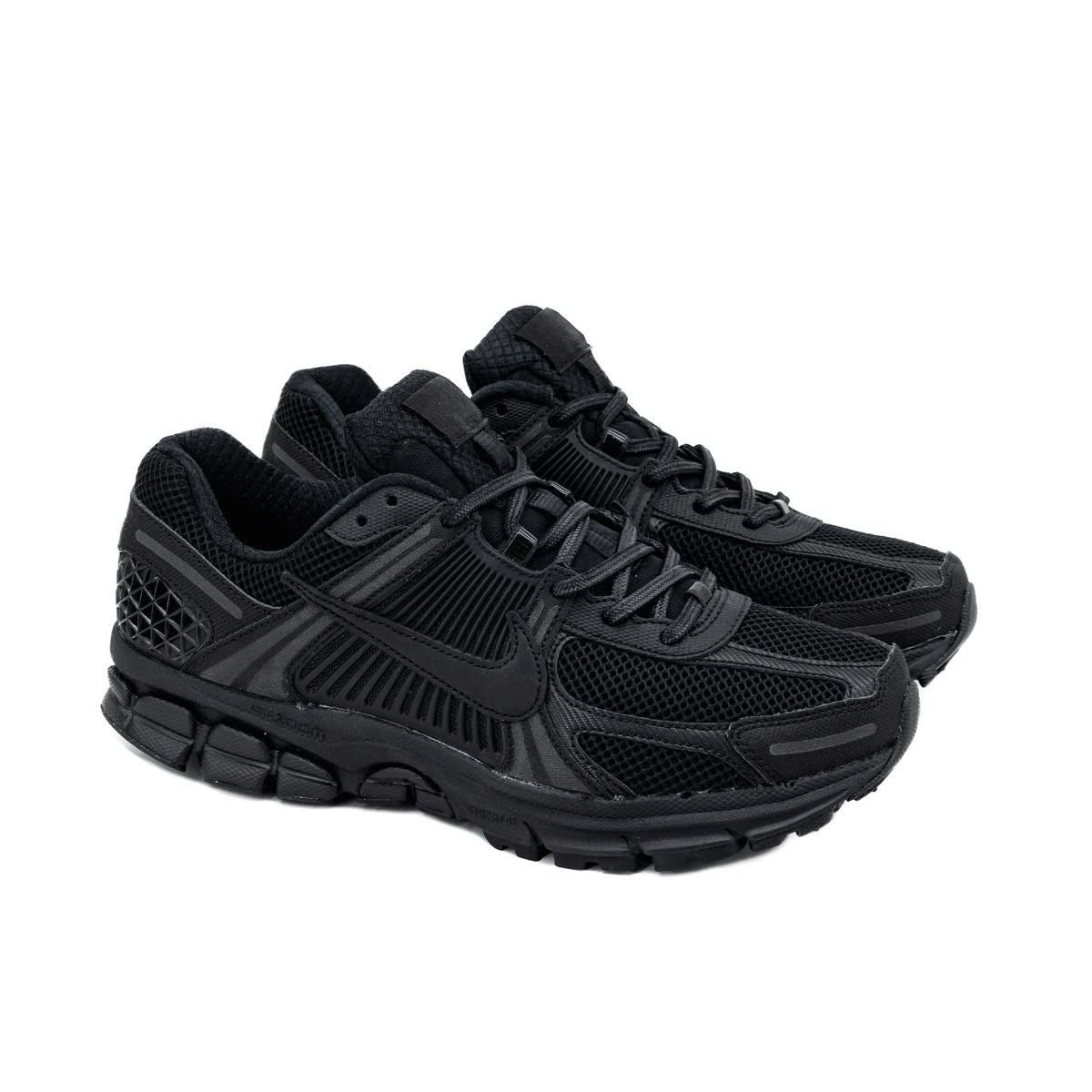 Nike VOMERO 5 black