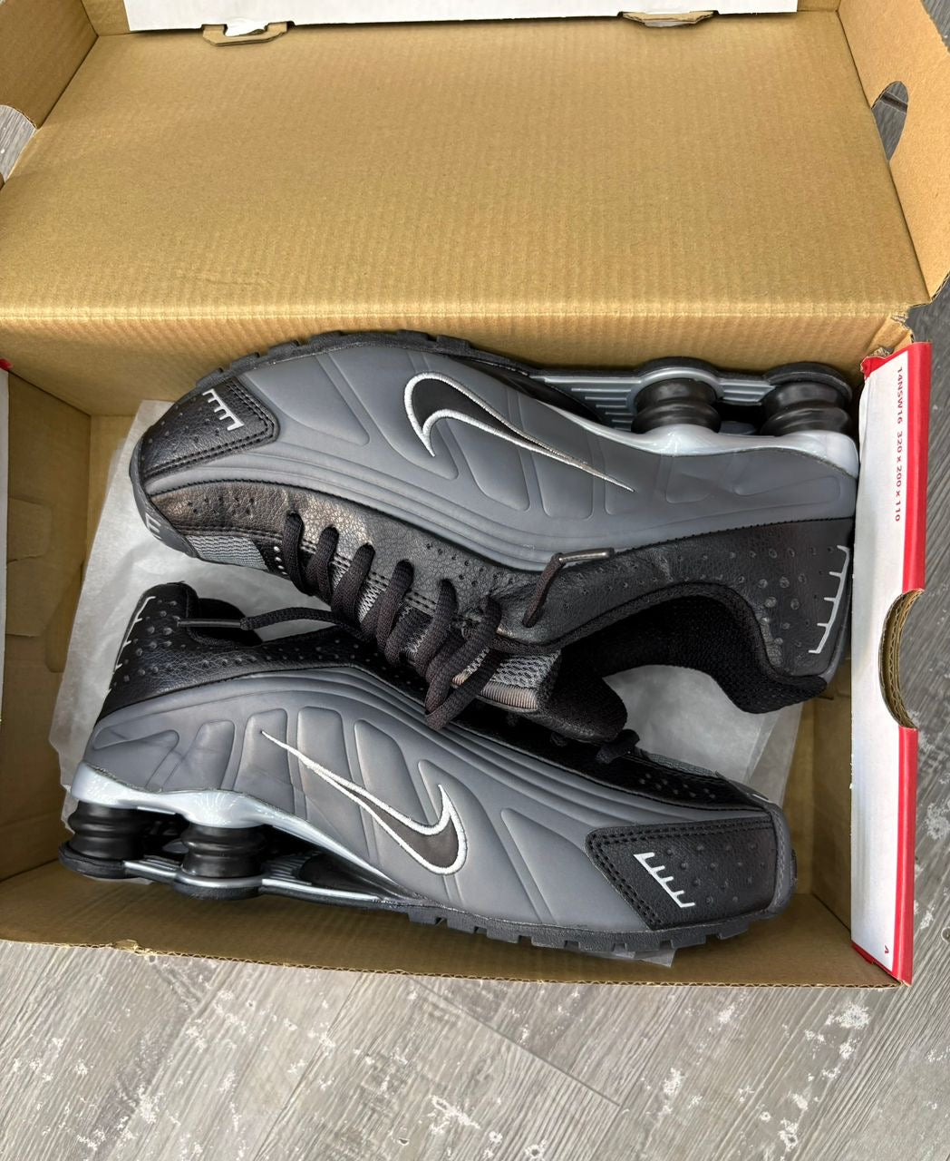 Nike shox r4