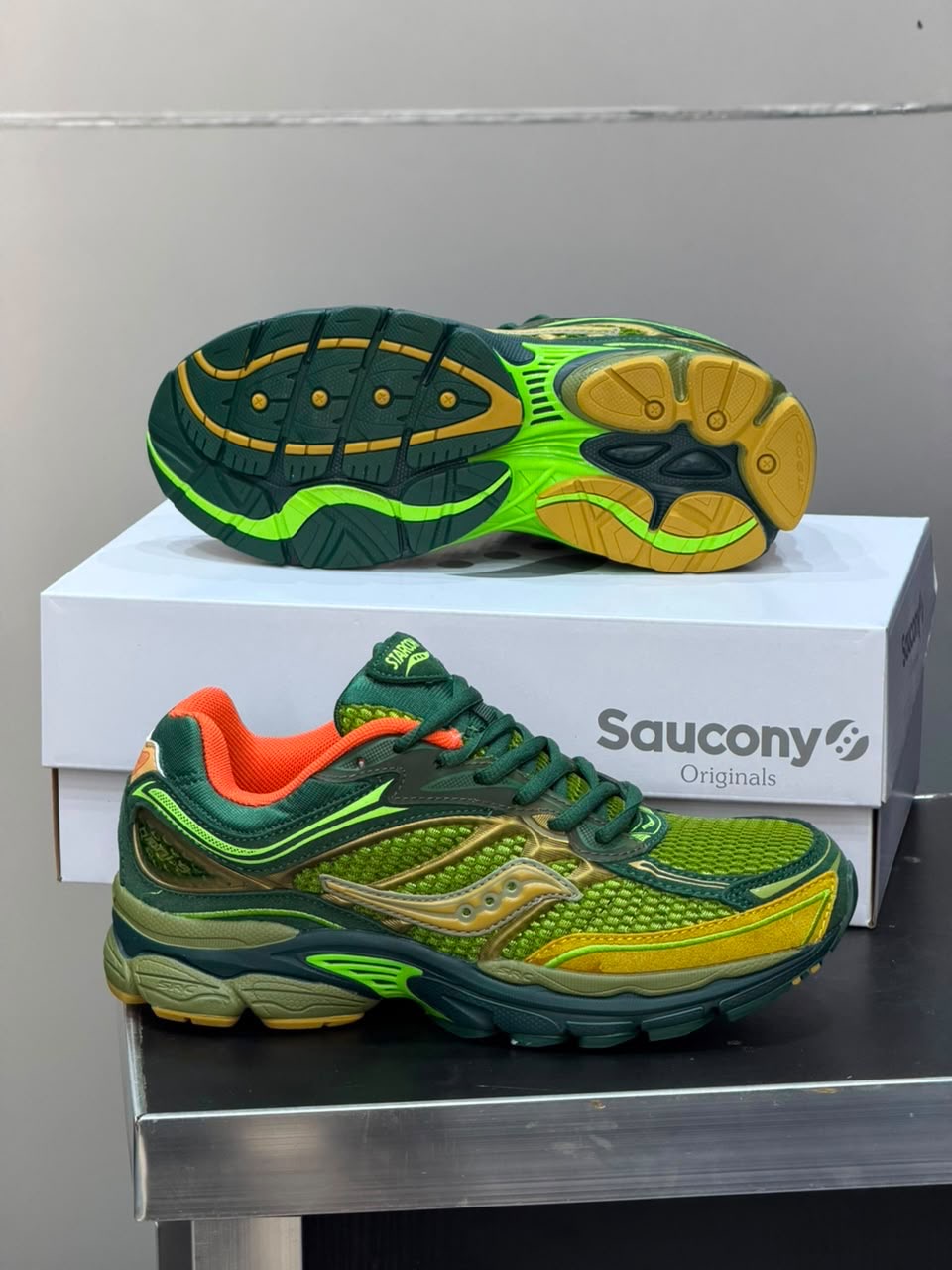 Saucony