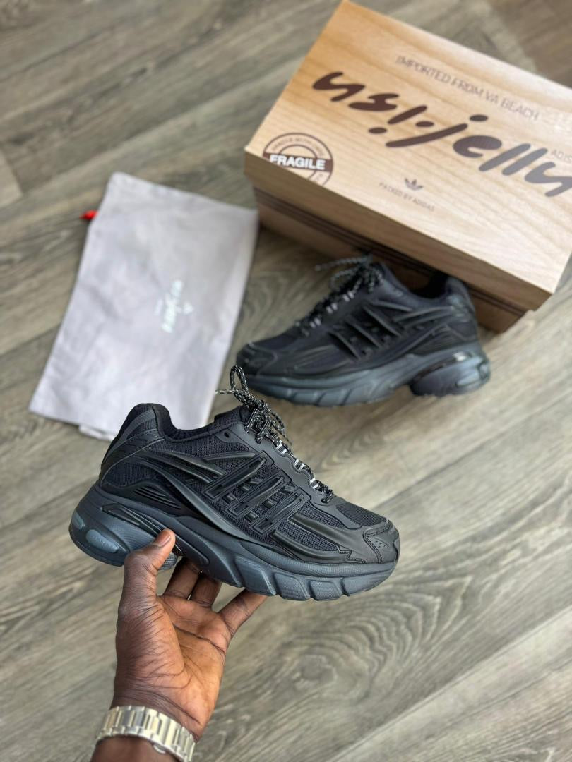Adidas X pharell willams Jellyfish