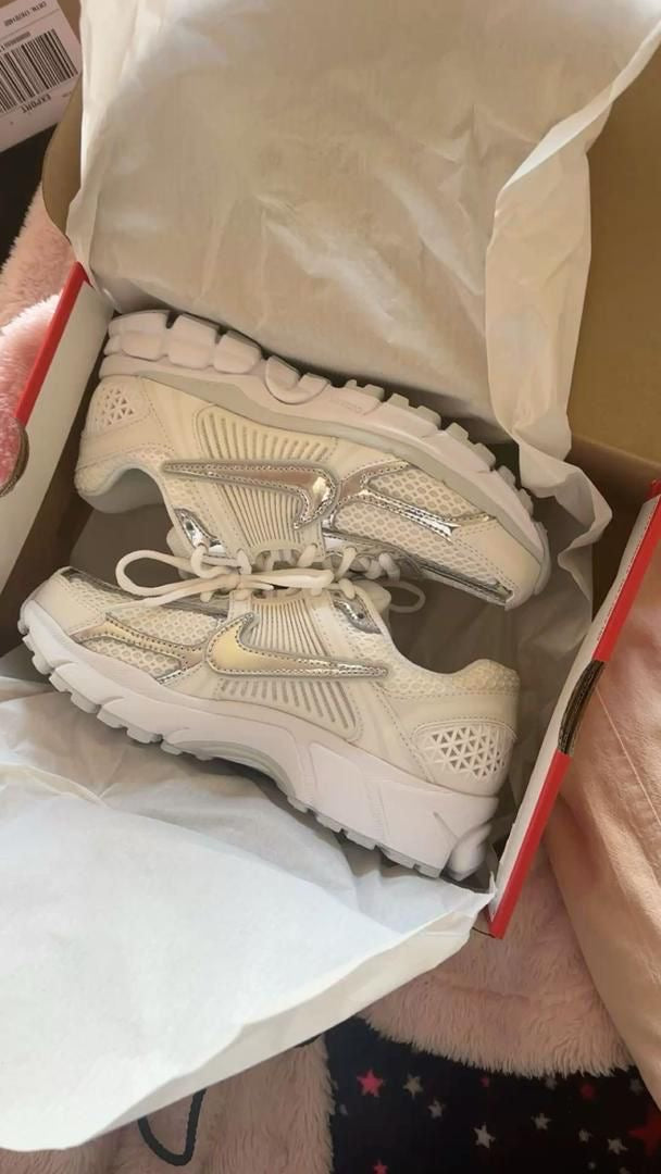 Nike VOMERO