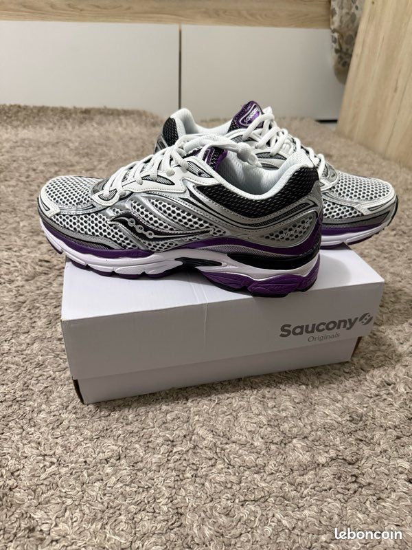 Saucony