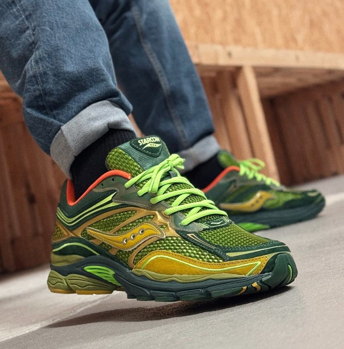 Saucony