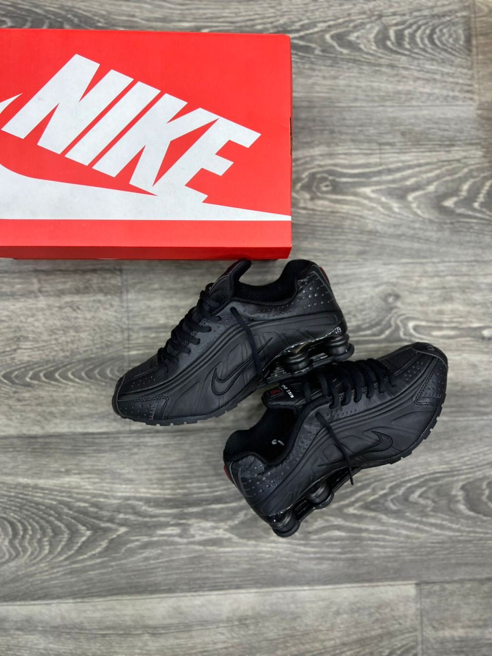 Nike shox r4